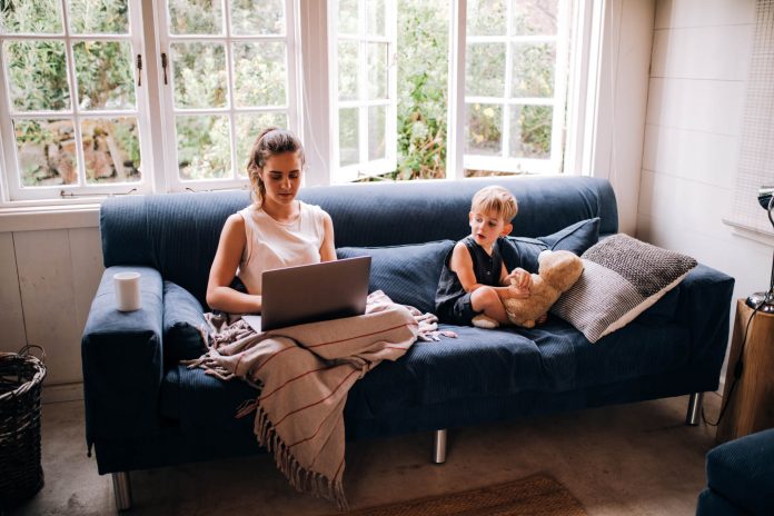 Despre avocat online si cand apelam la serviciile de consultanta juridica online